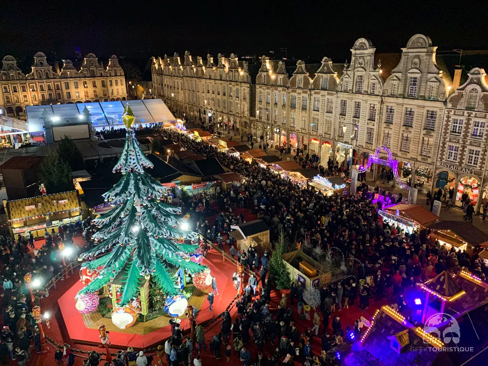 À la recherche d'un lieu magique à Bordeaux, pour goûter à la féérie des fêtes de fin d'année ? Tout le mois de Décembre, rendez vous au Marché de Noël de Bordeaux ! 